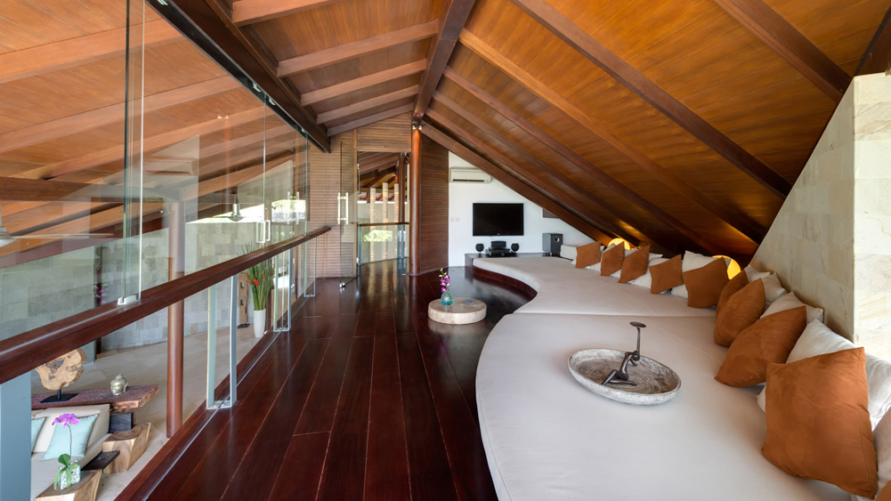 The Layar -  4 bedroom - Upstairs sitting area